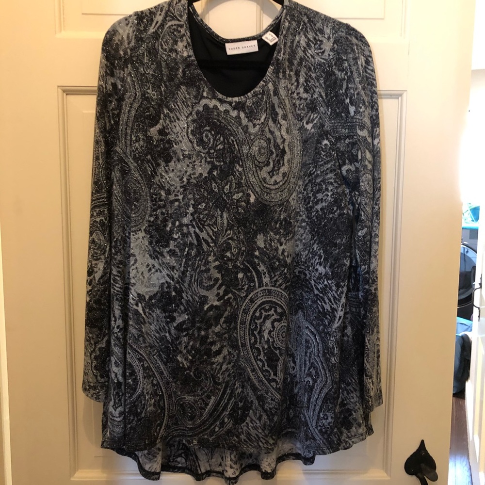 Susan Graver long sleeve peplum lured paisley top